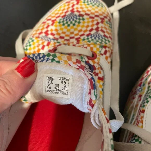 Van Rainbow Old Skool Platforms Sneakers - Picture 4 of 8